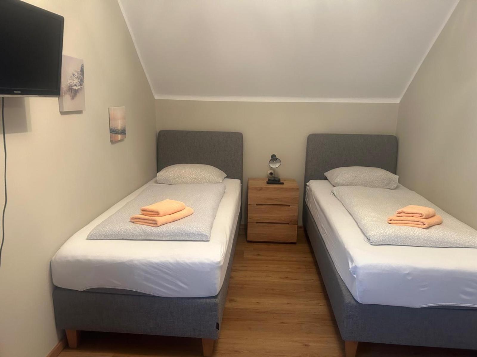 Gasthof Mit Seeterasse & Appartements Zur Landeroith ويرغ المظهر الخارجي الصورة