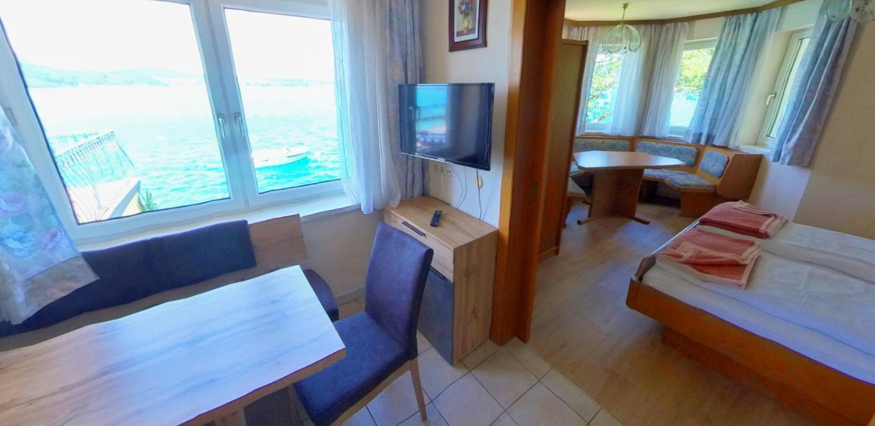 Gasthof Mit Seeterasse & Appartements Zur Landeroith ويرغ المظهر الخارجي الصورة